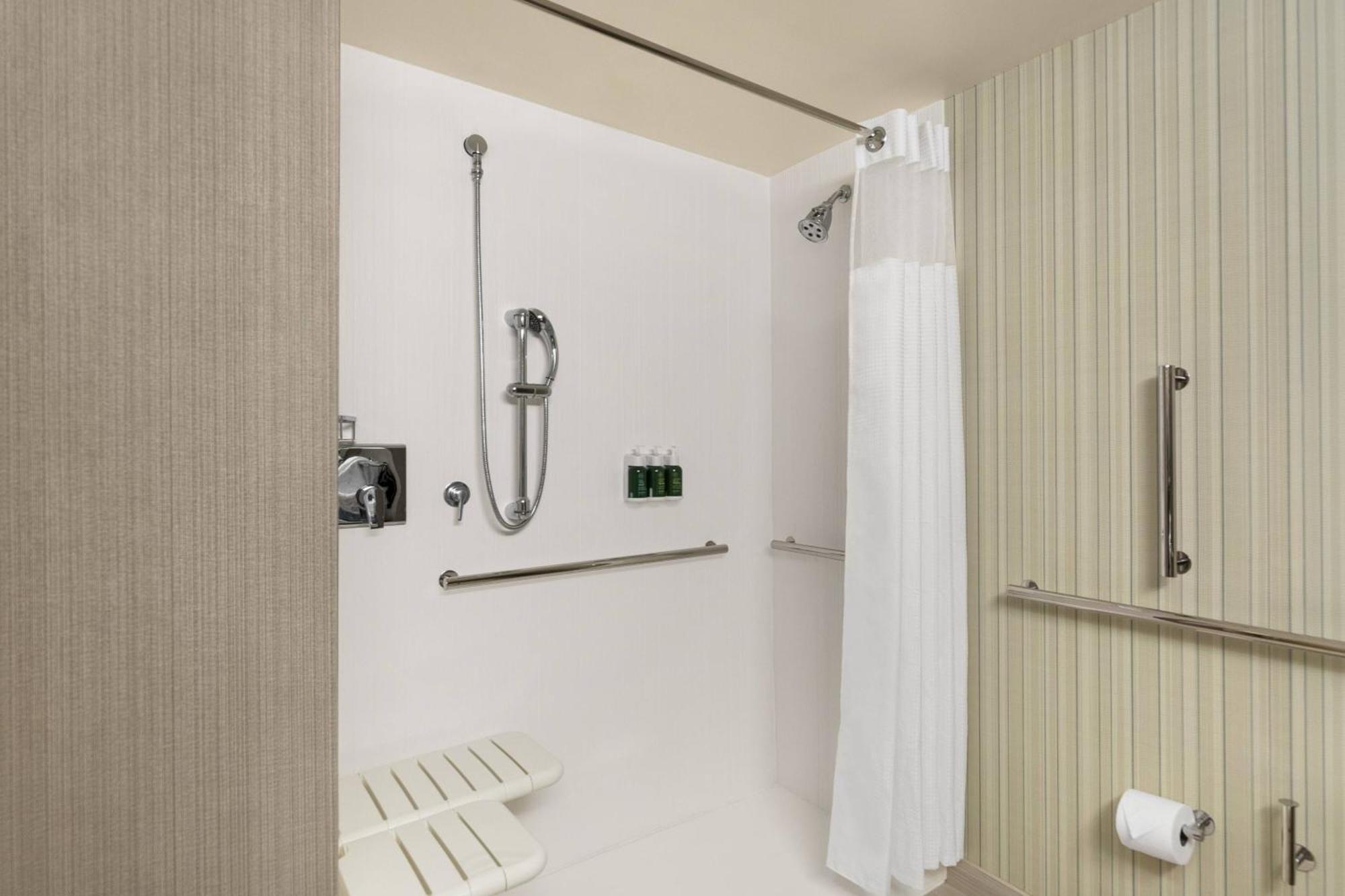 Hotel Courtyard By Marriott Seattle Northgate Exterior foto